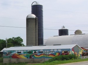 Farm with mural near Marshall