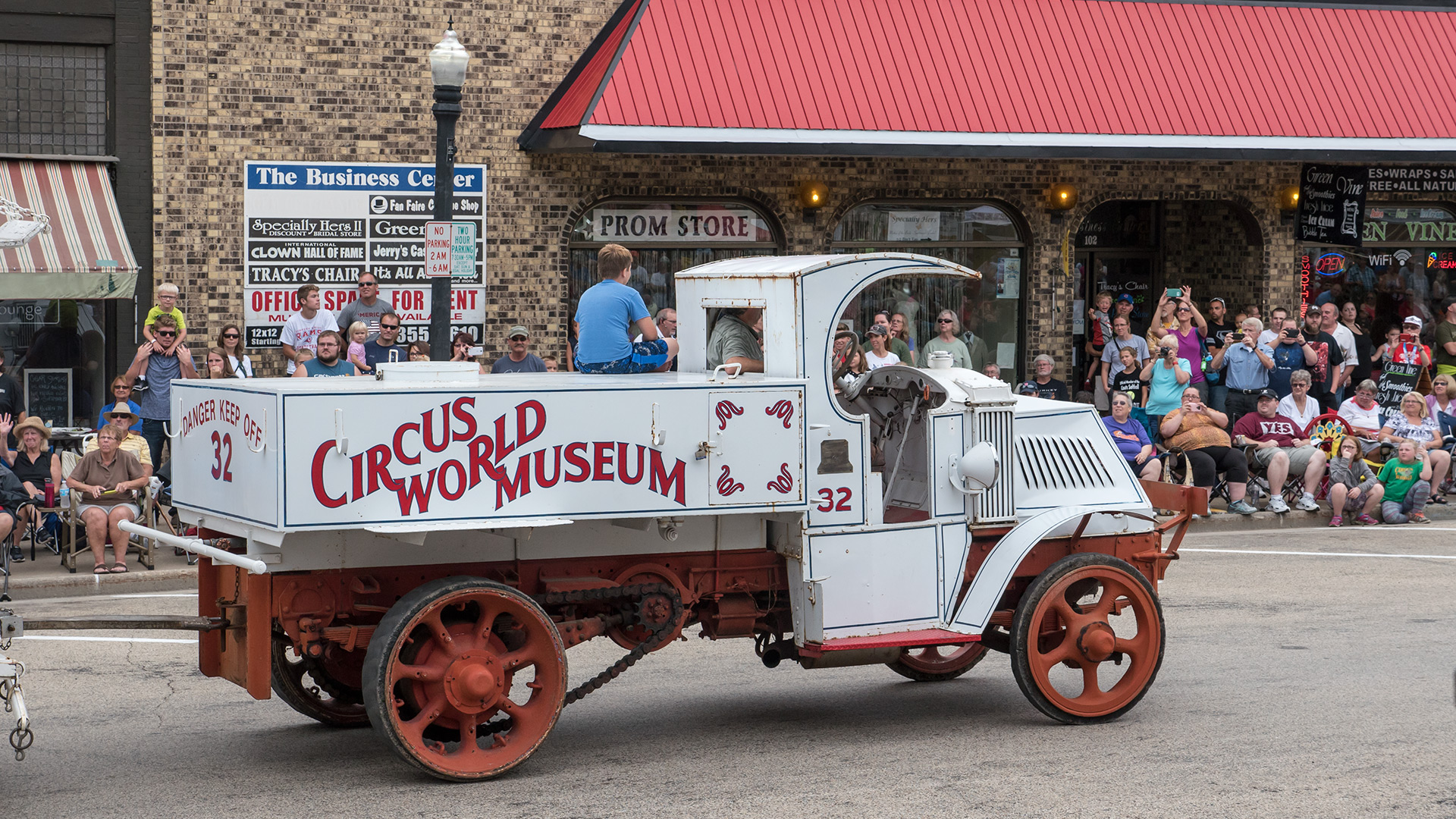 5th Annual Circus World Big Top Parade